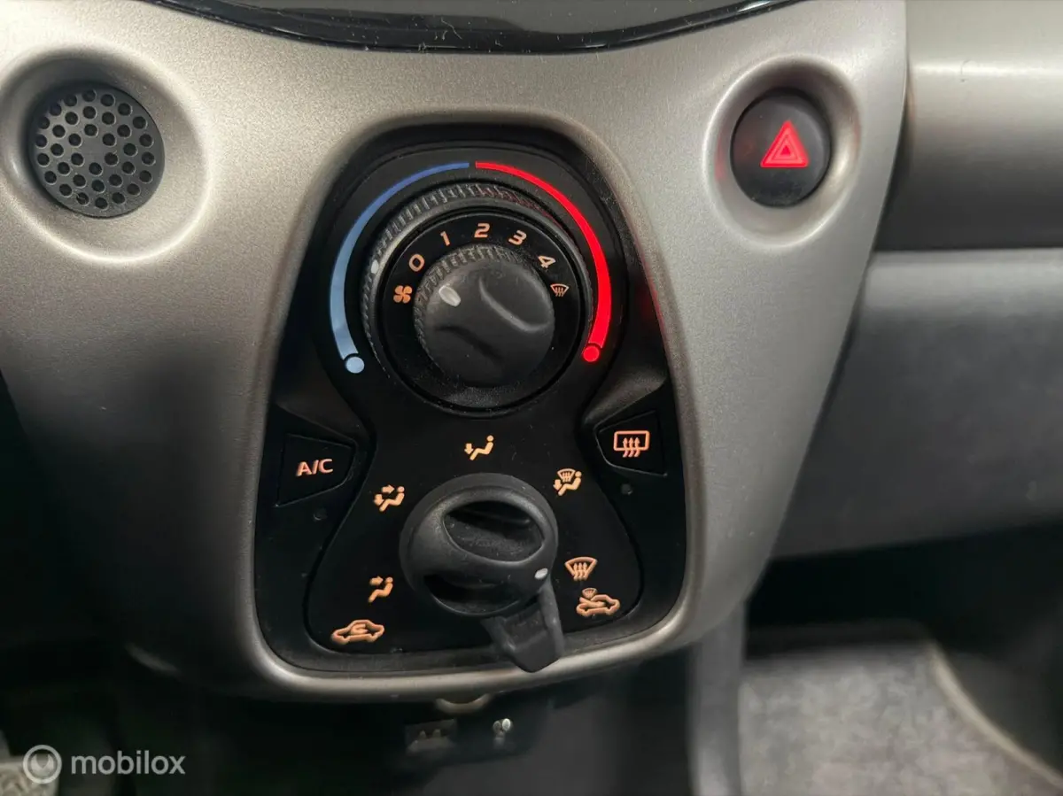 1.0 e-VTi Airscape Feel/ Carplay/ Cruise Control