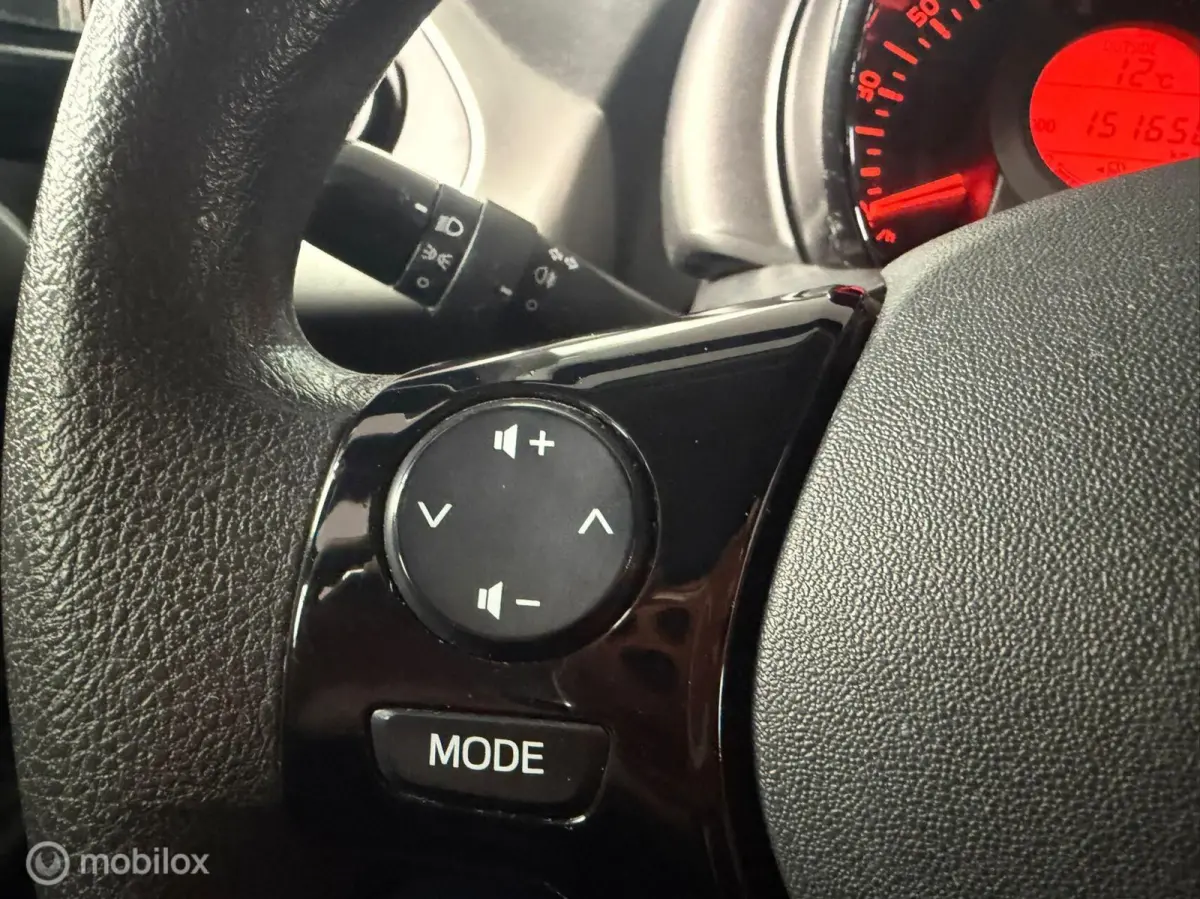 1.0 e-VTi Airscape Feel/ Carplay/ Cruise Control