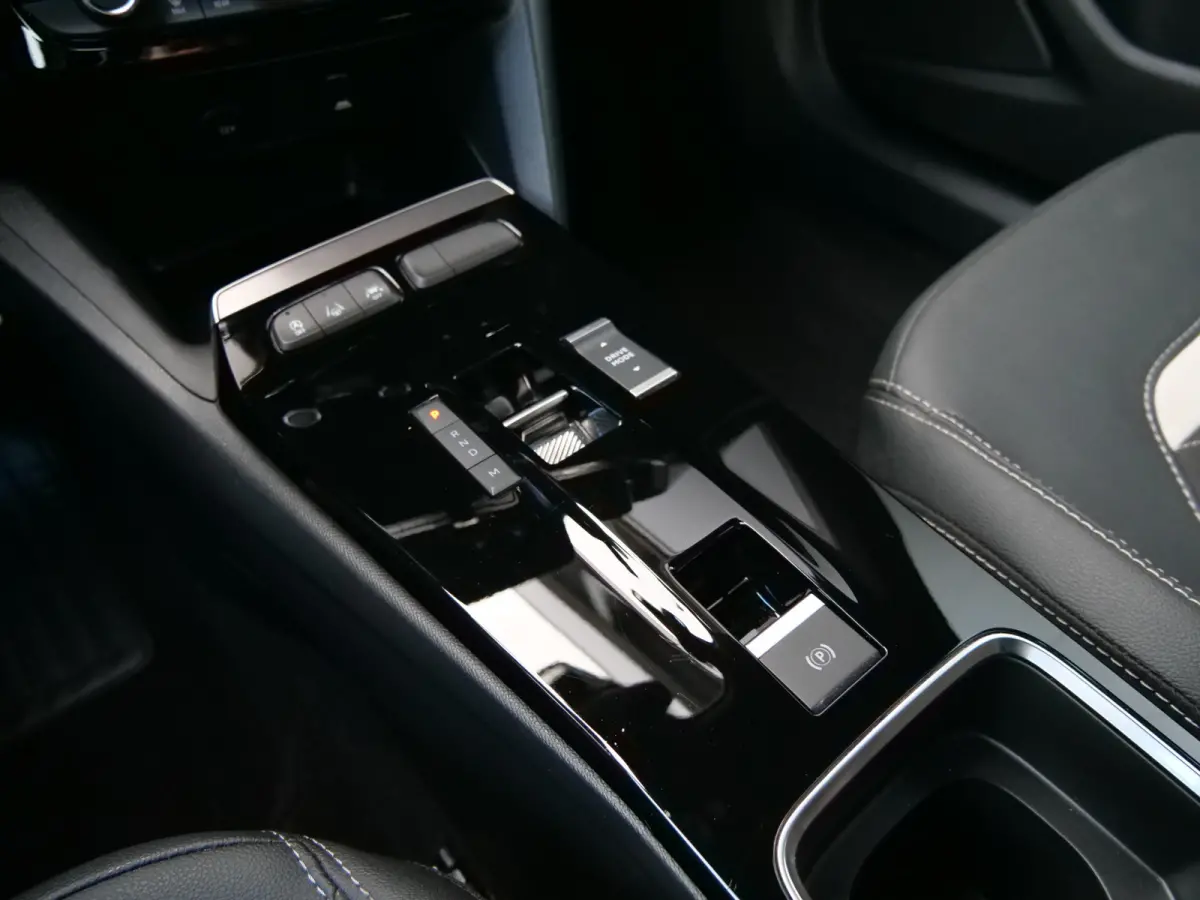 1.2 Turbo 130pk Ultimate Automaat Apple Carplay / Massage Stoel / Adaptive Cruise