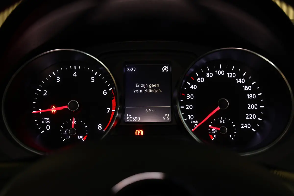1.0 TSI Highline 90dkm AIRCO ACC STOELVW "16