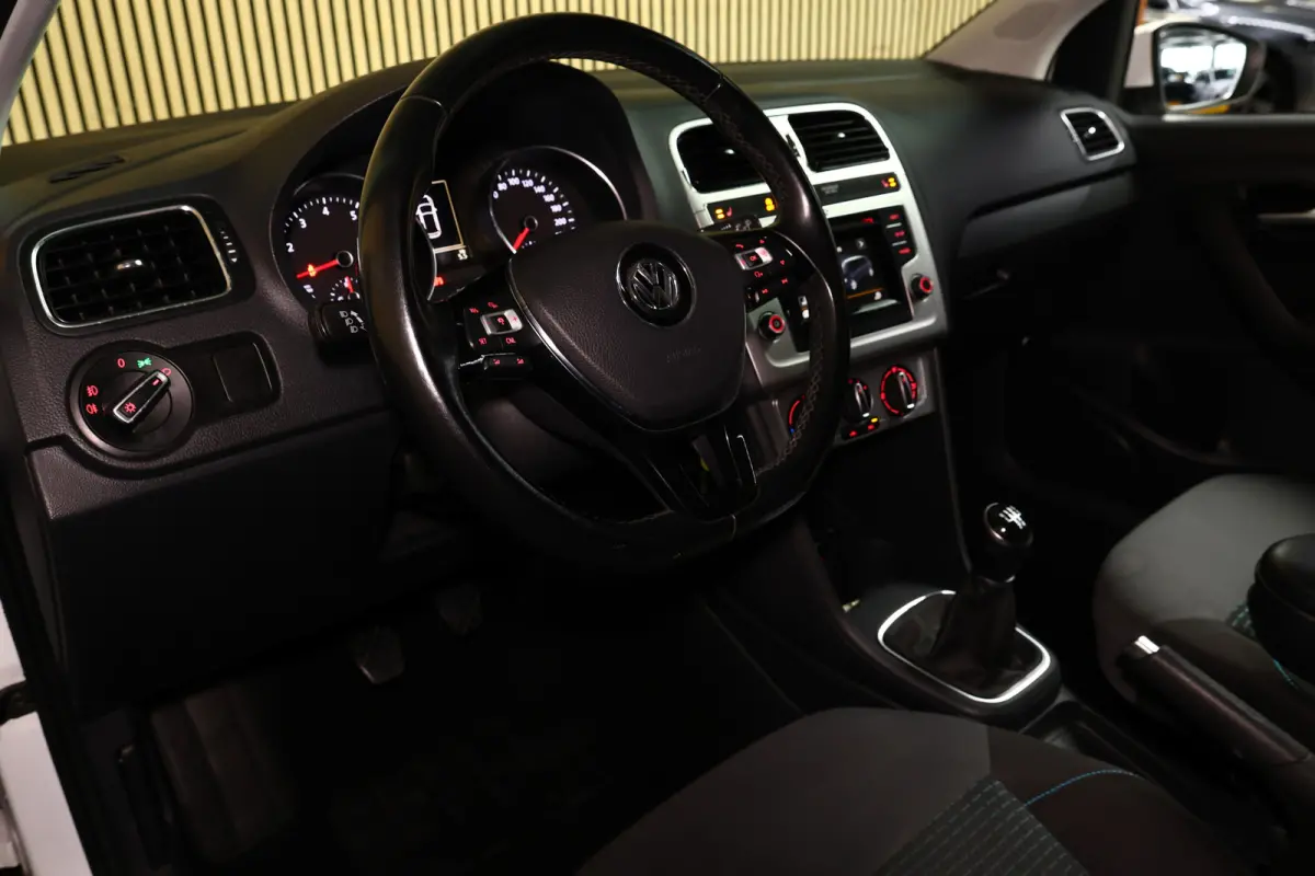 1.0 TSI Highline 90dkm AIRCO ACC STOELVW "16