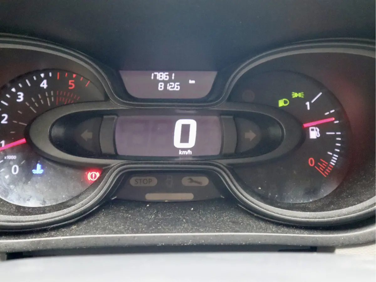 1.6 dCi 145PK ENKELE CABINE MARGE-BTW VRIJ