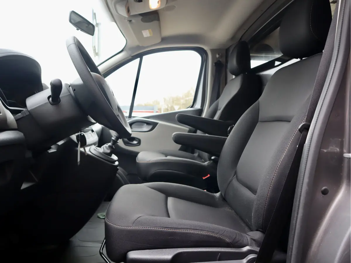 1.6 dCi 145PK ENKELE CABINE MARGE-BTW VRIJ
