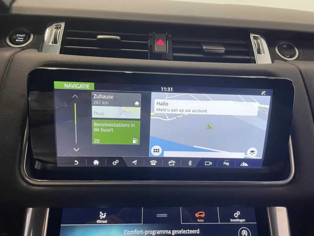 P400e SE Black Pack Navigatie Apple Carplay/Android Auto Camera Parkeersensoren Meridian Sound System LED koplampen Cruise Control 21"lichtmetalen velgen Climate Control  Getinte ramen