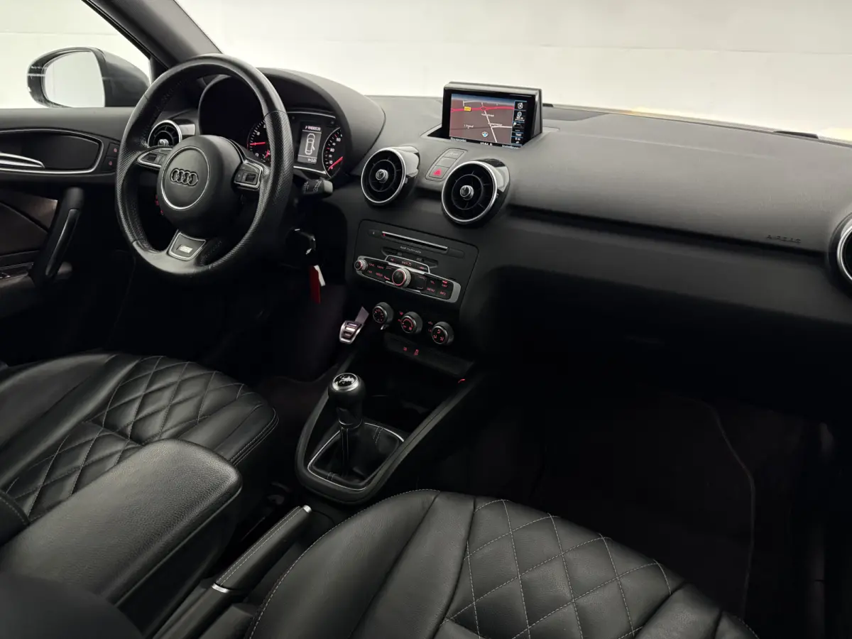 SB 1.0 TFSI Advance Sport S-Line | Clima | Cruise | Navi | Parkeersens. | Keyless | NAP