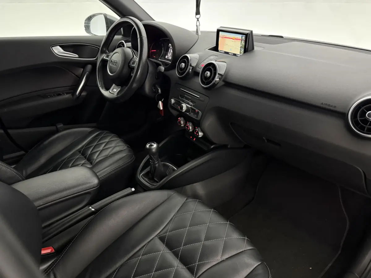 SB 1.0 TFSI Advance Sport S-Line | Clima | Cruise | Navi | Parkeersens. | Keyless | NAP