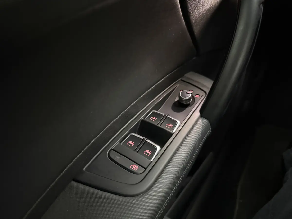 SB 1.0 TFSI Advance Sport S-Line | Clima | Cruise | Navi | Parkeersens. | Keyless | NAP