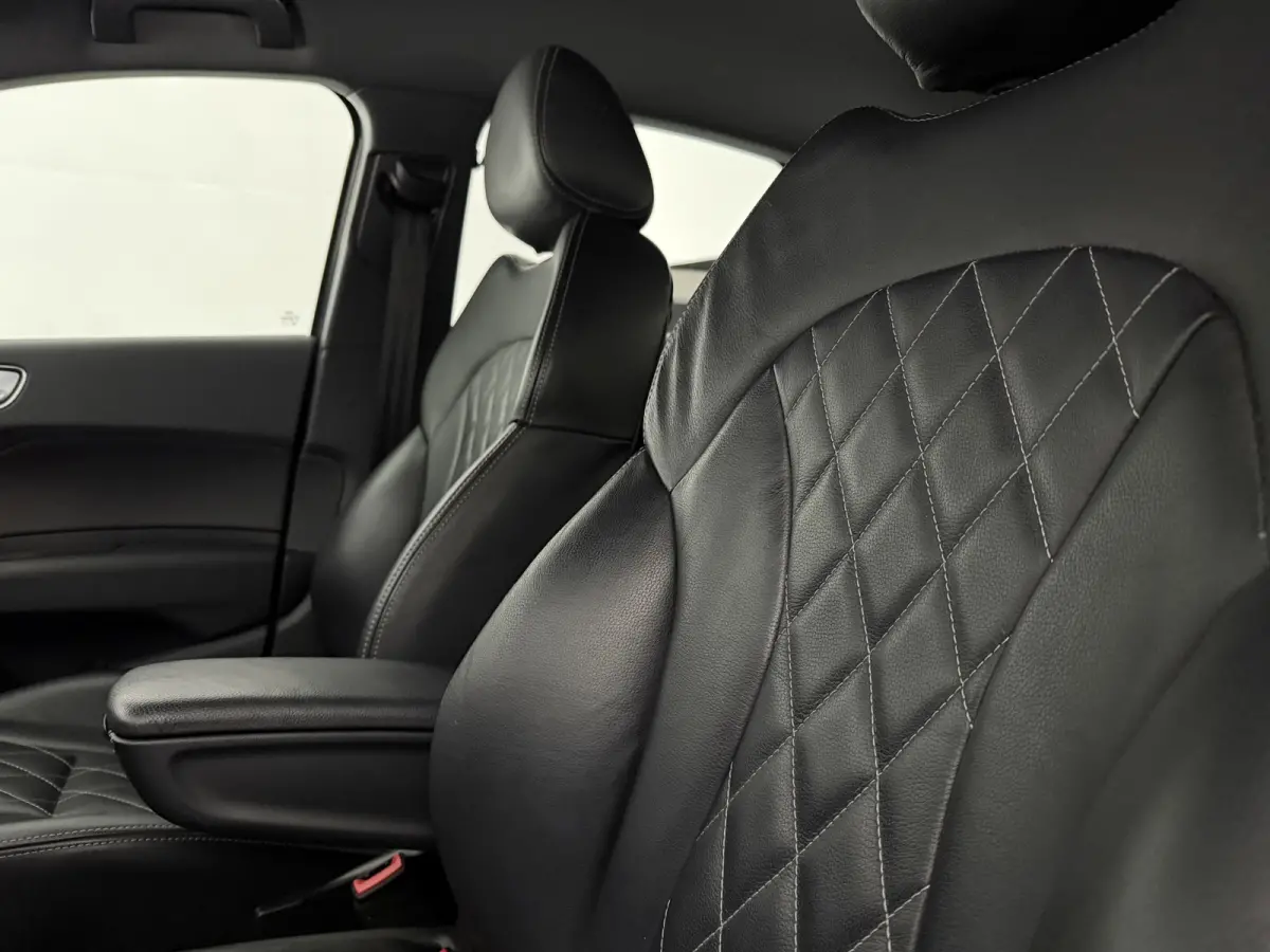 SB 1.0 TFSI Advance Sport S-Line | Clima | Cruise | Navi | Parkeersens. | Keyless | NAP
