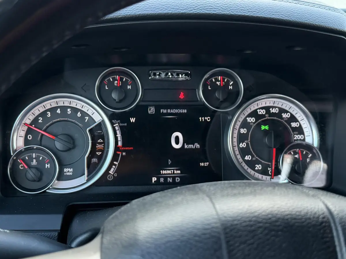 1500 5.7 V8 Hemi Laramie| Vol opties| LPG/G3|