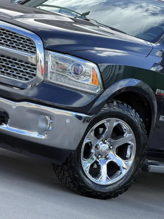 1500 5.7 V8 Hemi Laramie| Vol opties| LPG/G3|