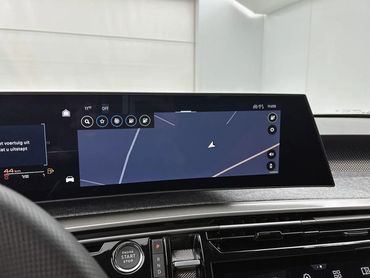 GT Plug-in Hybrid 195 e-DCS7 | Voorraad Model | Navigatie | Panoramisch Schuifdak | Elektrisch Verstelbare Voorstoelen | 360 °C Camera | Handsfree Kofferbak |