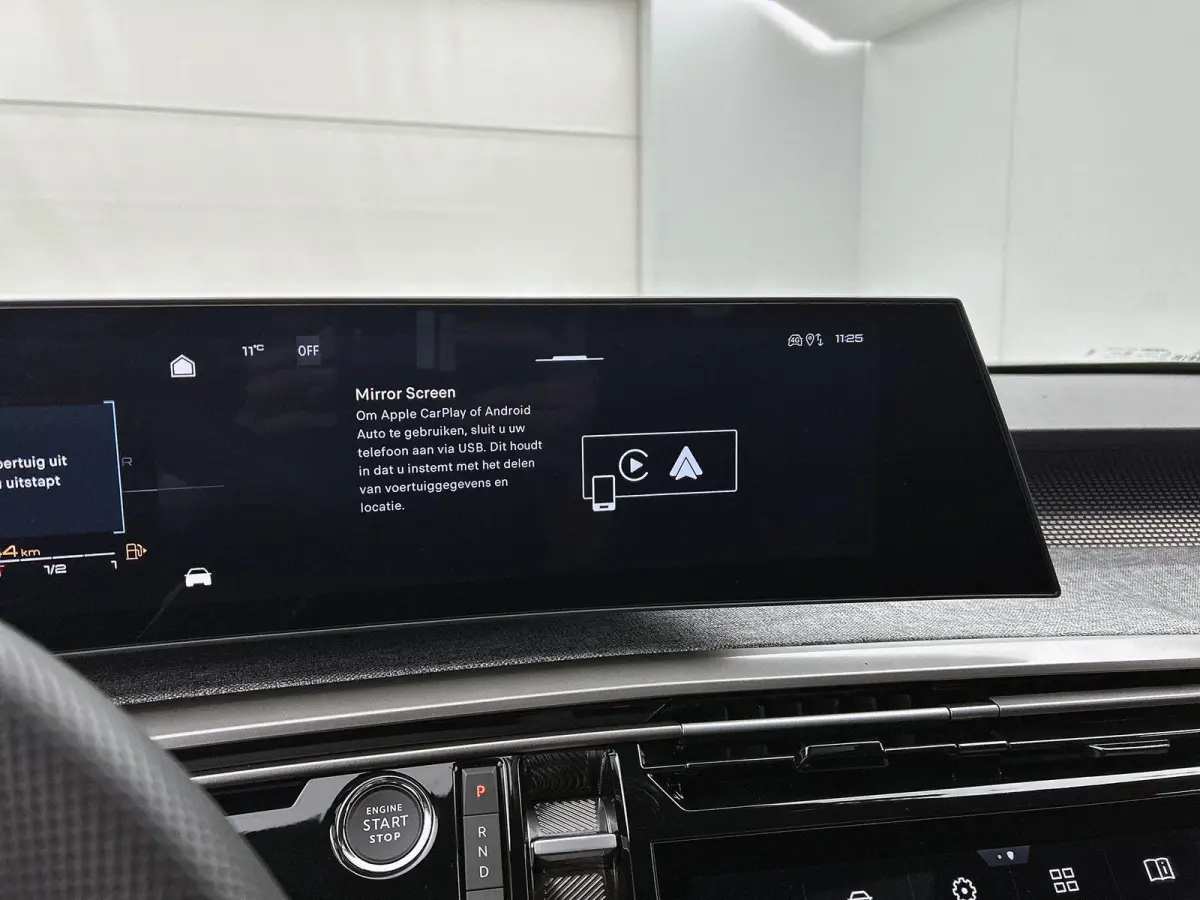 GT Plug-in Hybrid 195 e-DCS7 | Voorraad Model | Navigatie | Panoramisch Schuifdak | Elektrisch Verstelbare Voorstoelen | 360 °C Camera | Handsfree Kofferbak |