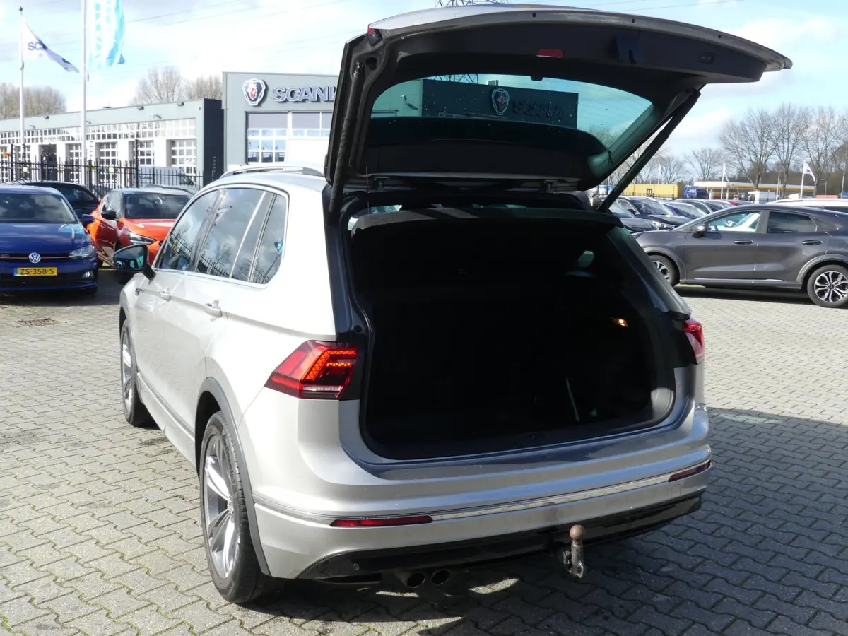 1.4 TSI Comfortline Business R / LED / VIRTUAL / TREKHAAK