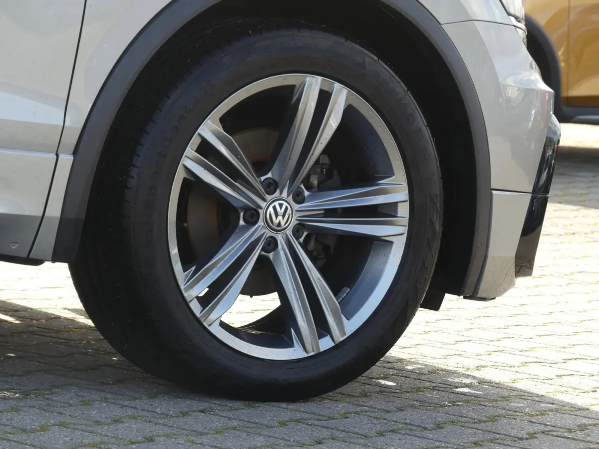 1.4 TSI Comfortline Business R / LED / VIRTUAL / TREKHAAK