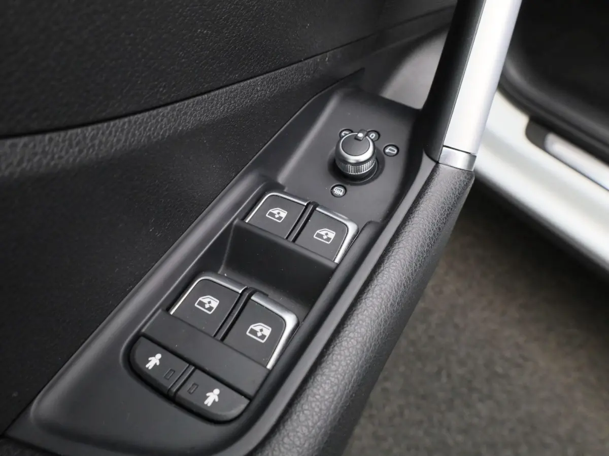 30 TFSI epic 116 PK | S-line | Navigatie | Cruise Control | Trekhaak | Parkeersensoren | Climate Control | Lichtmetalen velgen |