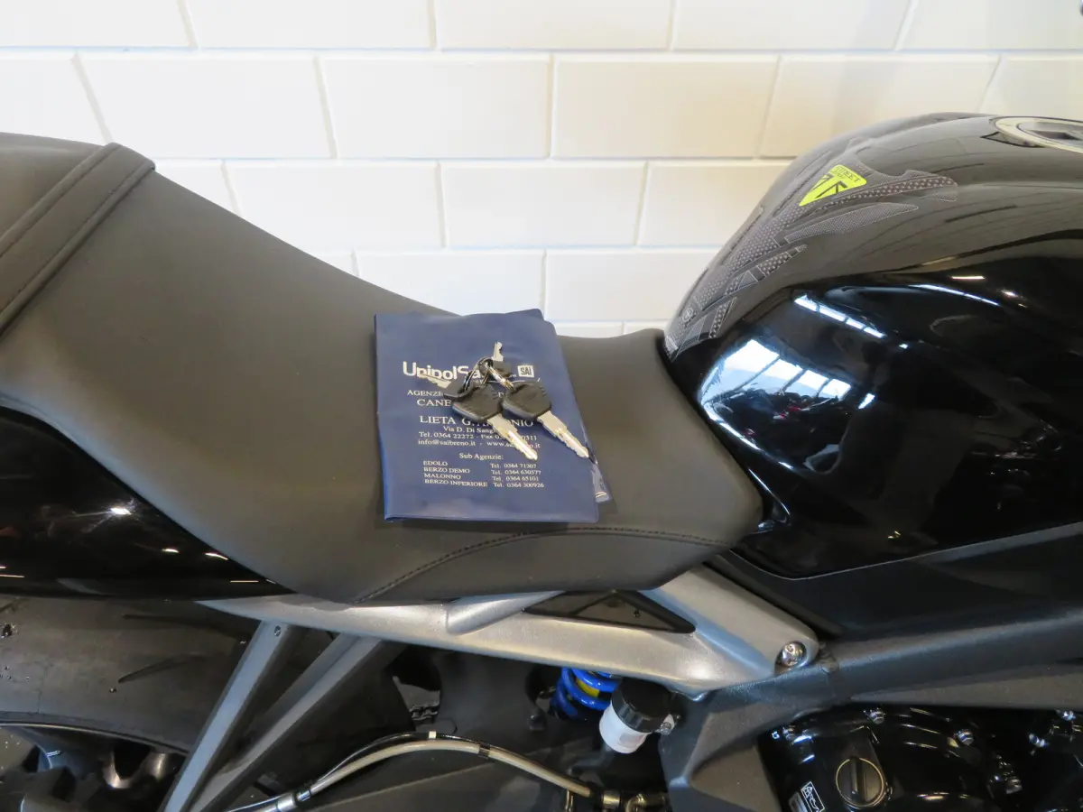 675 BLACK EDITION TOP