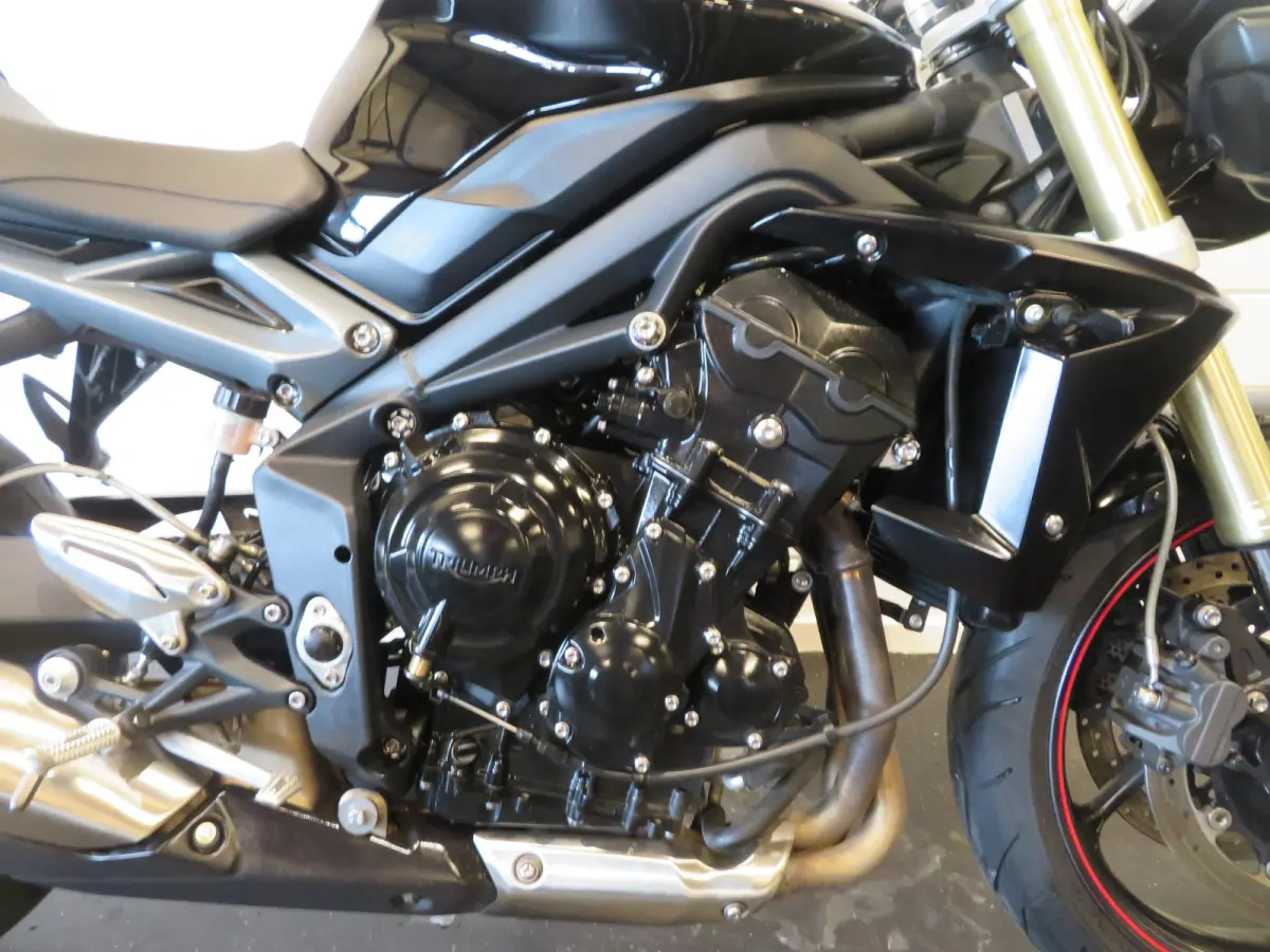 675 BLACK EDITION TOP