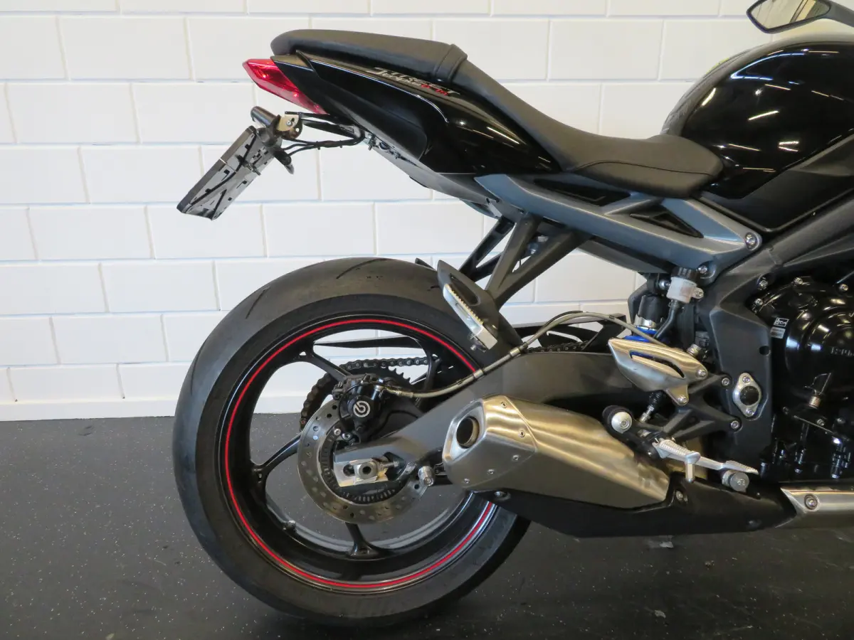 675 BLACK EDITION TOP