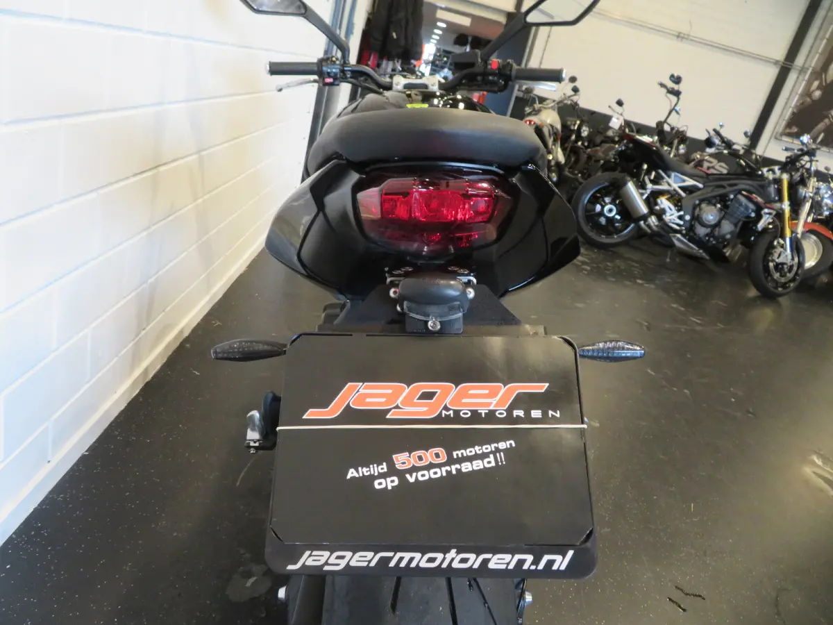 675 BLACK EDITION TOP
