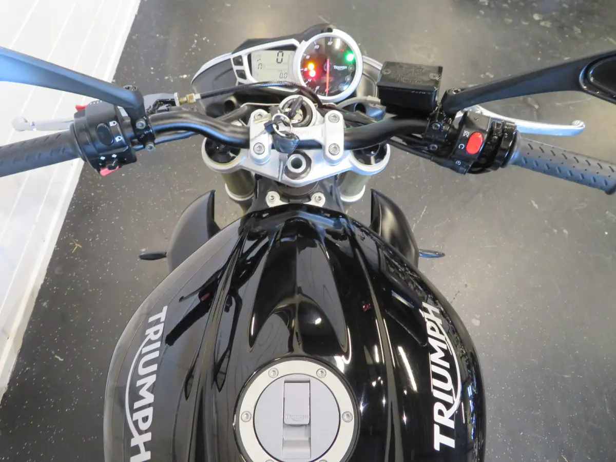 675 BLACK EDITION TOP
