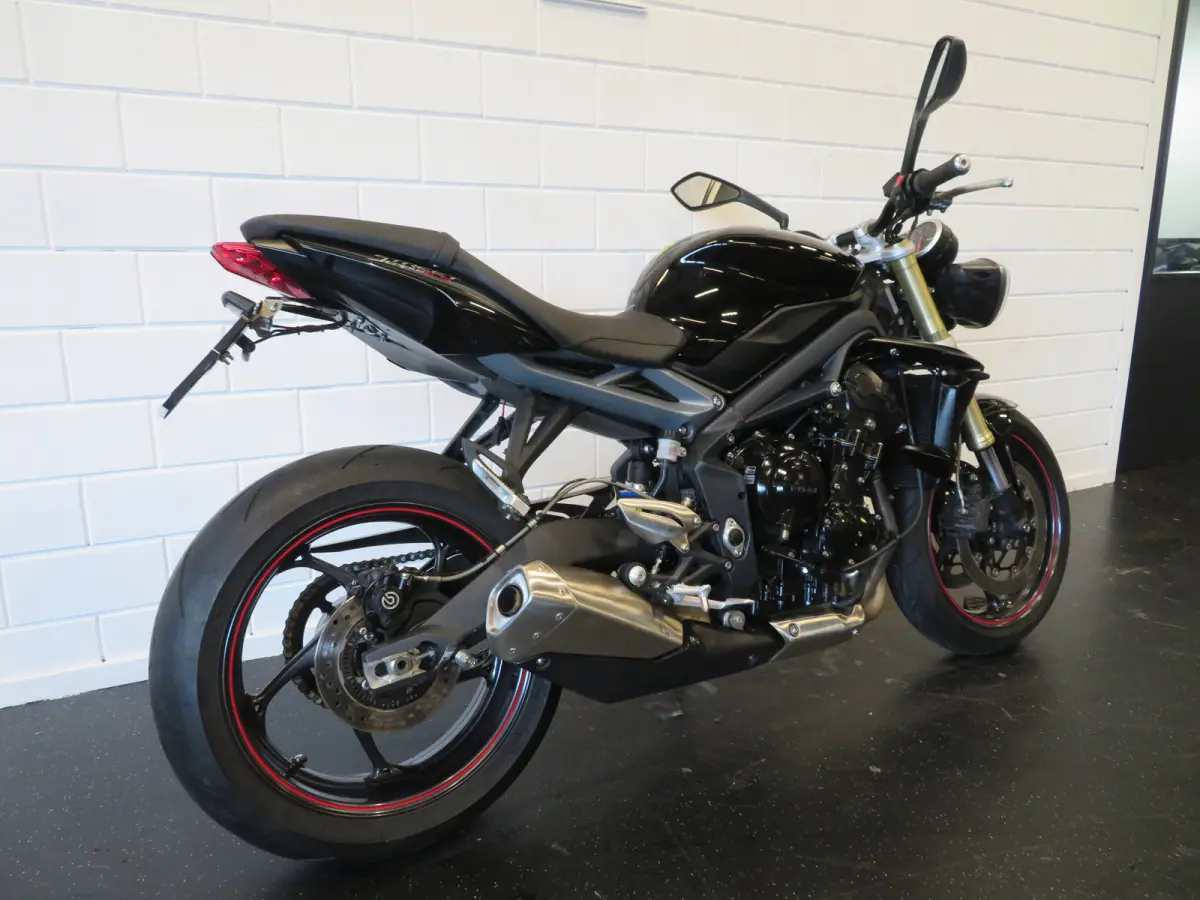 675 BLACK EDITION TOP
