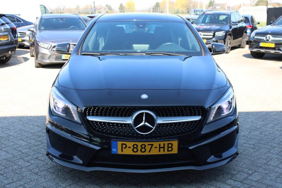 180 Ambition AMG LINE NAVI 18'' CARPLAY XENON