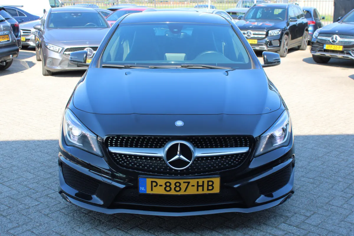 180 Ambition AMG LINE NAVI 18'' CARPLAY XENON