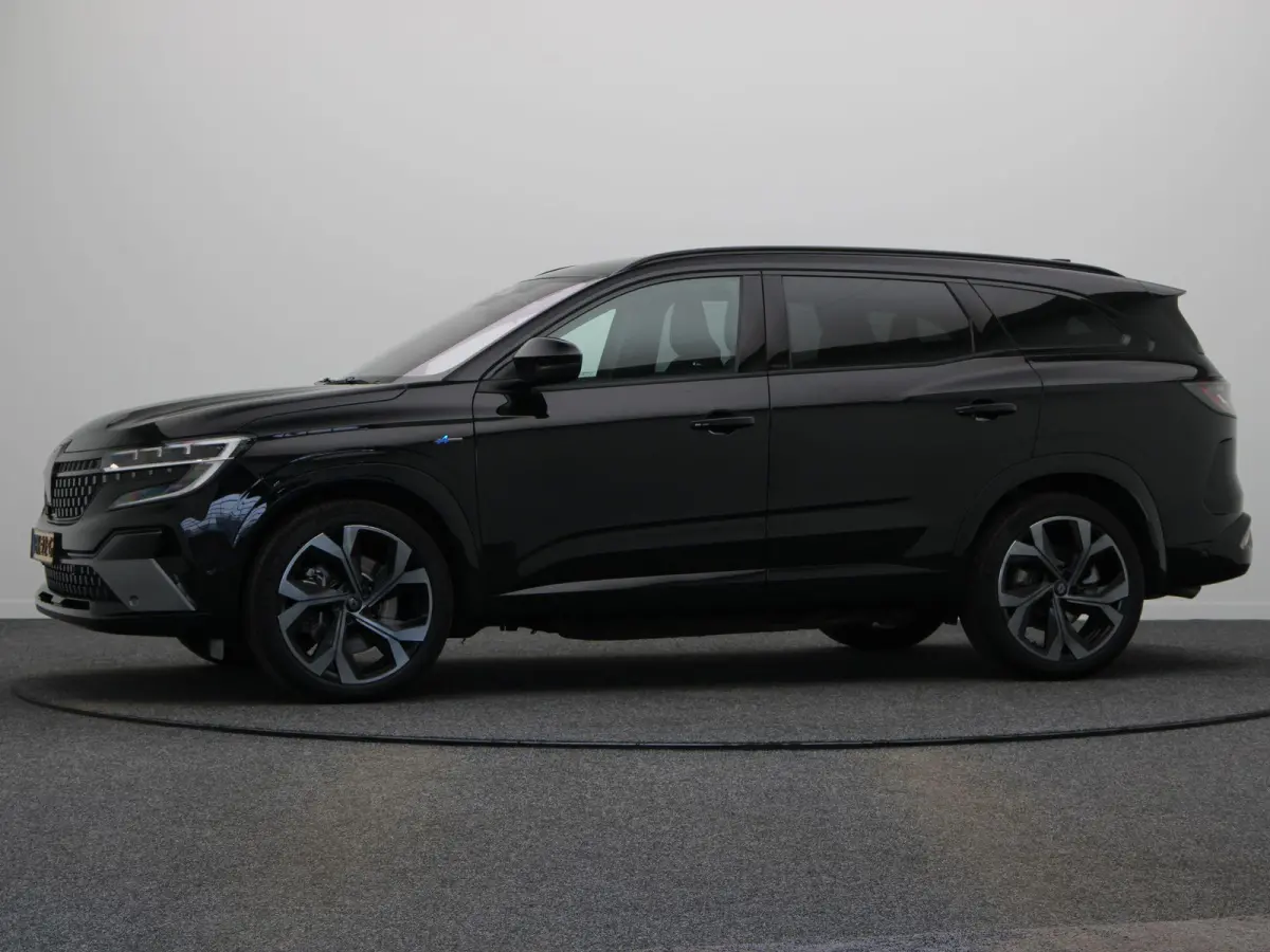 E-Tech full hybrid 200 esprit Alpine 7p. | Elektrische achterklep | 4Control | Adaptieve cruise control | Achteruitrijcamera |