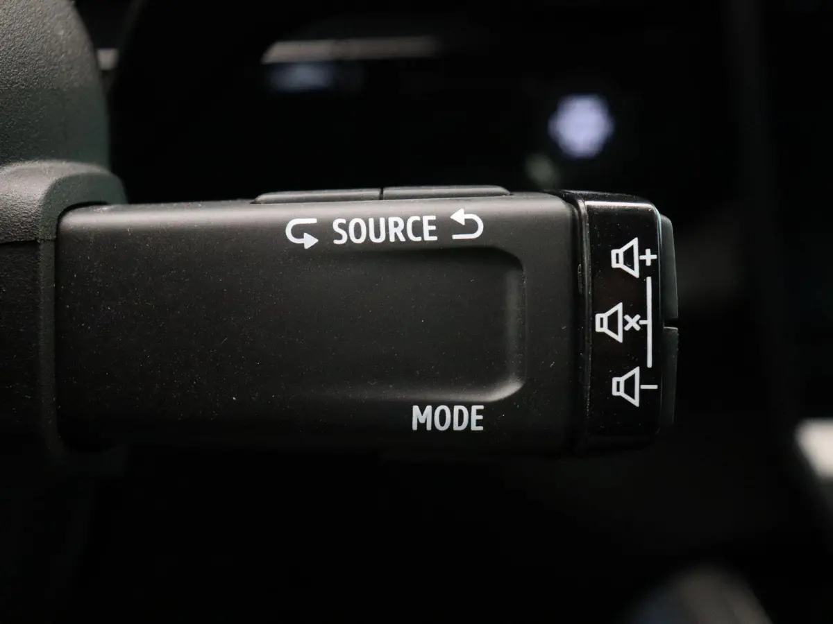 E-Tech full hybrid 200 esprit Alpine 7p. | Elektrische achterklep | 4Control | Adaptieve cruise control | Achteruitrijcamera |