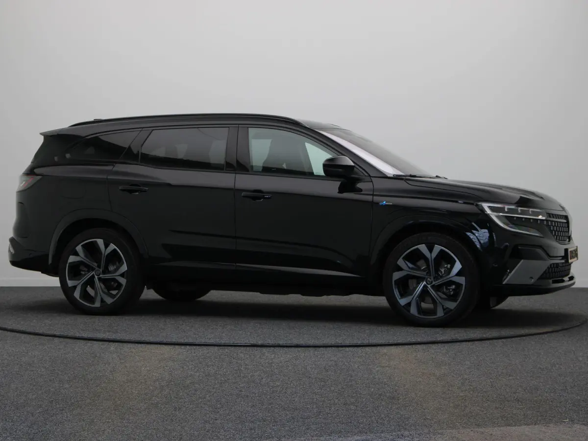 E-Tech full hybrid 200 esprit Alpine 7p. | Elektrische achterklep | 4Control | Adaptieve cruise control | Achteruitrijcamera |
