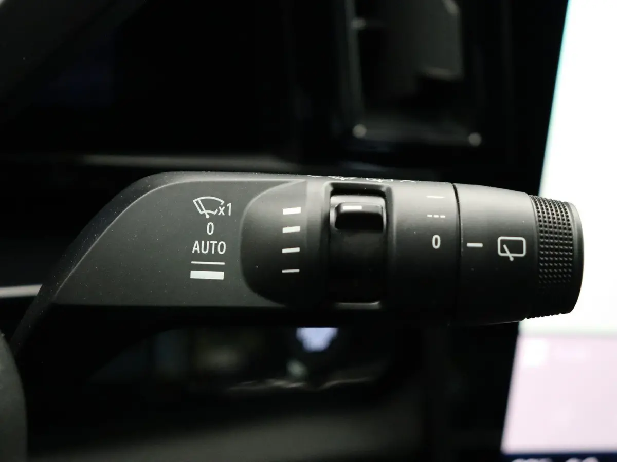 E-Tech full hybrid 200 esprit Alpine 7p. | Elektrische achterklep | 4Control | Adaptieve cruise control | Achteruitrijcamera |