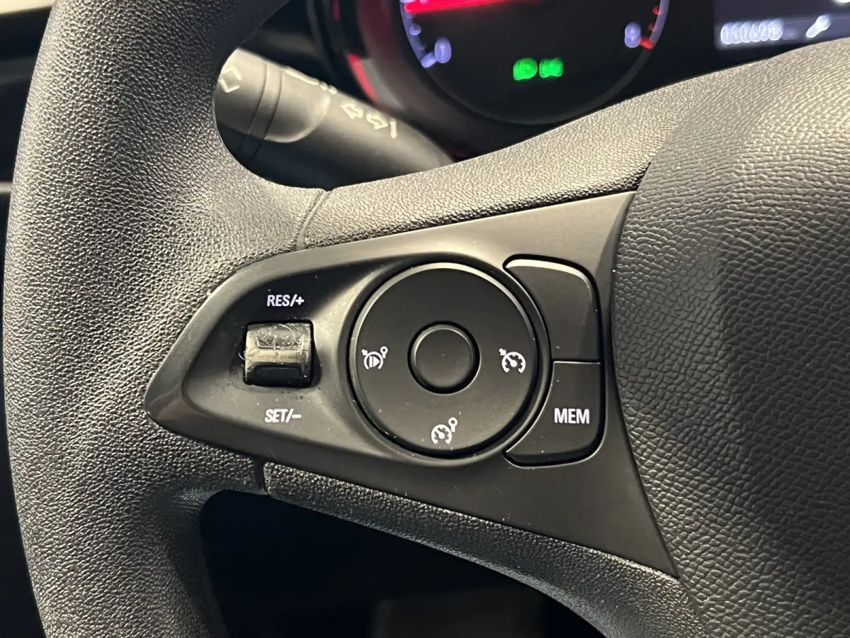 1.2 Edition 100PK | Compleet onderhouden | Android Auto/Apple Carplay | LM Velgen 16" | Parkeersensoren Achter | Cruise Control | AIrco |