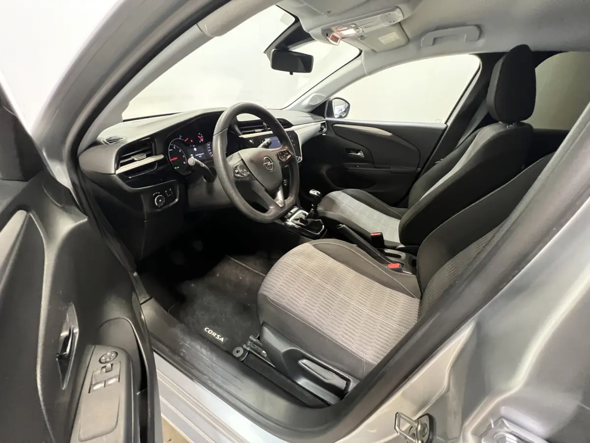 1.2 Edition 100PK | Compleet onderhouden | Android Auto/Apple Carplay | LM Velgen 16" | Parkeersensoren Achter | Cruise Control | AIrco |