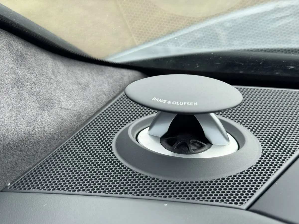 4.0 TFSI quattro Dynamic Plus / Pano / Night Vision / B&O 3D / Softclose / Keramisch / Carbon Pakket / Alcantara .