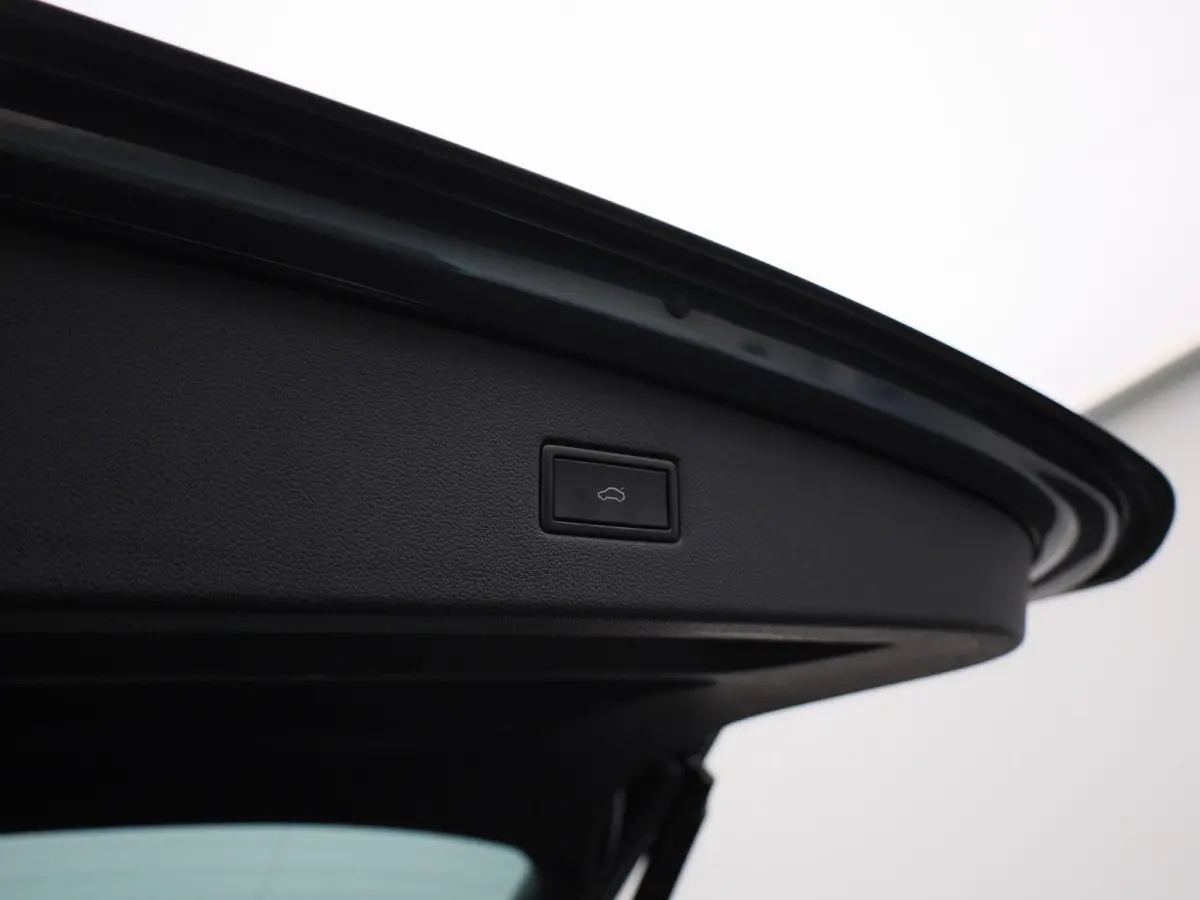 1.5 TSI Xcellence | Automaat | Keyless | Elektrische Kofferklep | Apple Carplay | Lichtmetalen Velgen |