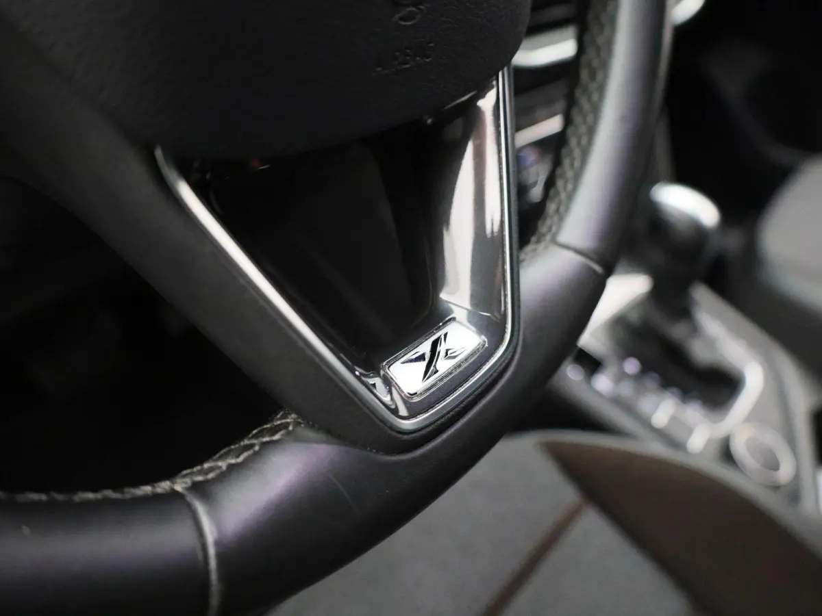 1.5 TSI Xcellence | Automaat | Keyless | Elektrische Kofferklep | Apple Carplay | Lichtmetalen Velgen |