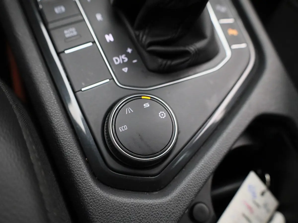 1.5 TSI Xcellence | Automaat | Keyless | Elektrische Kofferklep | Apple Carplay | Lichtmetalen Velgen |