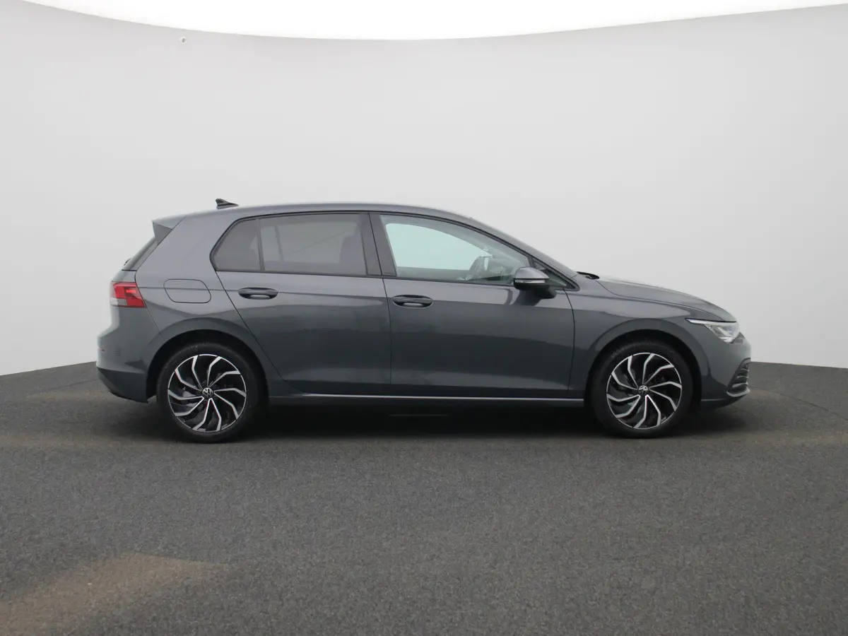 VIII 2.0 TDI 110kW Life DSG | Automaat | 150PK | Ergocomfort Stoel | Sfeerverlichting | Apple Carplay / Android Auto | LED Koplampen |