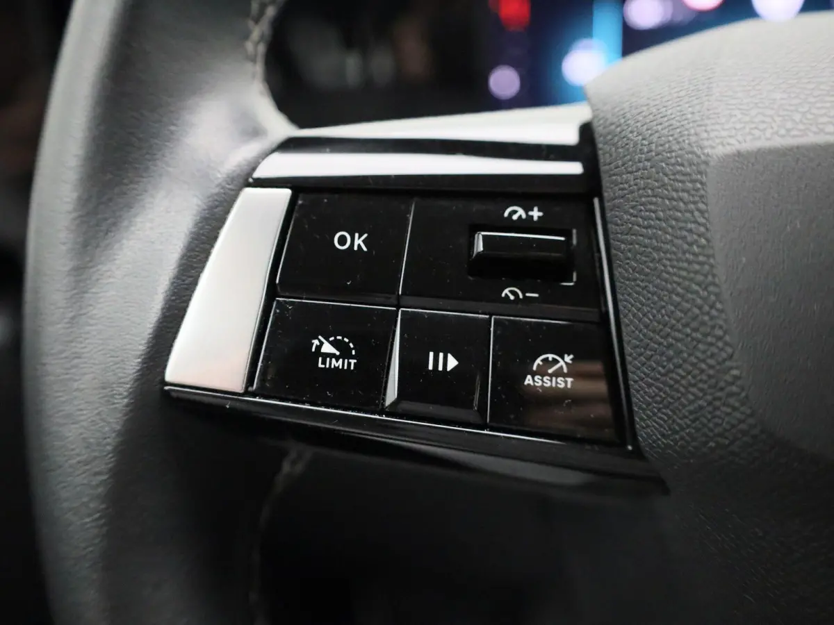 1.2 Edition | Apple Carplay/Android Auto | Electronic climat controle | 16" Lichtmetalen velgen Phantom | BOVAG Garantie (12 maanden) | 14 dagen omruilgarantie |