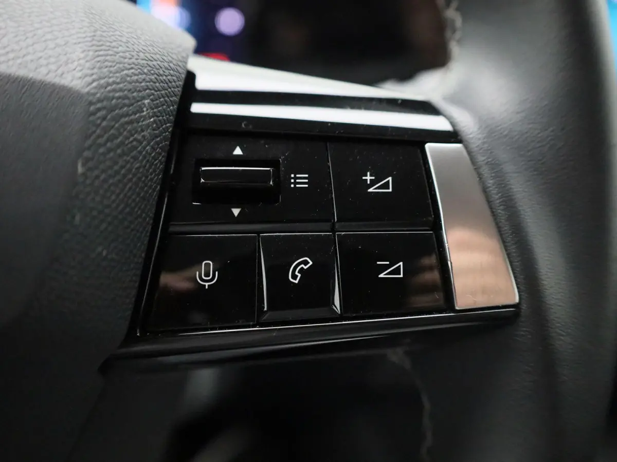 1.2 Edition | Apple Carplay/Android Auto | Electronic climat controle | 16" Lichtmetalen velgen Phantom | BOVAG Garantie (12 maanden) | 14 dagen omruilgarantie |