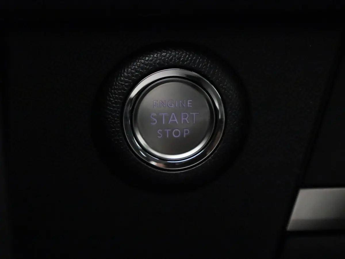 1.2 Edition | Apple Carplay/Android Auto | Electronic climat controle | 16" Lichtmetalen velgen Phantom | BOVAG Garantie (12 maanden) | 14 dagen omruilgarantie |
