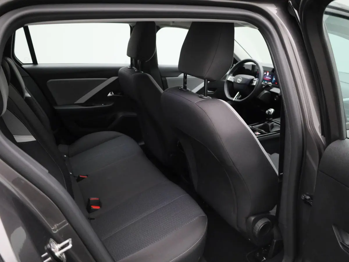 1.2 Edition | Apple Carplay/Android Auto | Electronic climat controle | 16" Lichtmetalen velgen Phantom | BOVAG Garantie (12 maanden) | 14 dagen omruilgarantie |