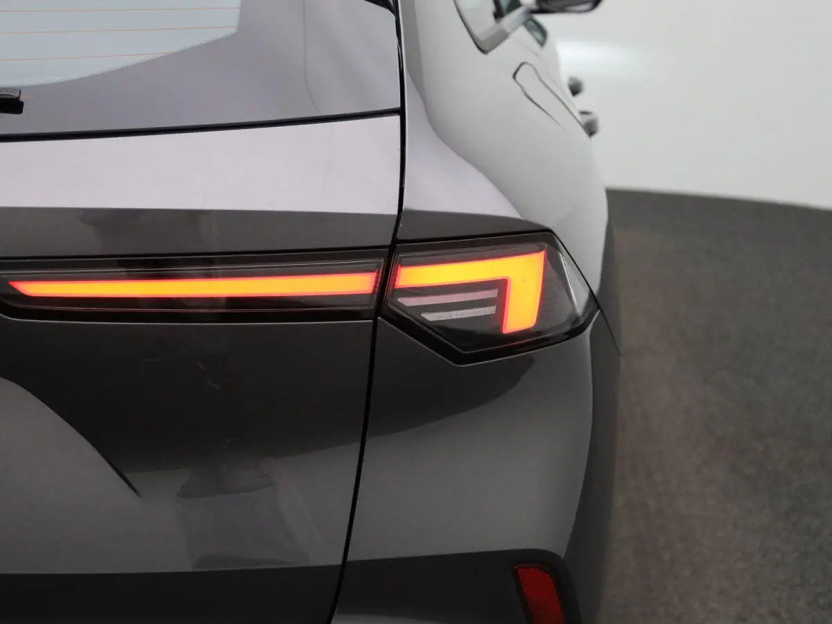 1.2 Edition | Apple Carplay/Android Auto | Electronic climat controle | 16" Lichtmetalen velgen Phantom | BOVAG Garantie (12 maanden) | 14 dagen omruilgarantie |