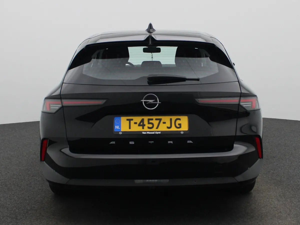1.2 Turbo | Apple Carplay/Android Auto | Airco (automatisch) | Navigatiesysteem | 16" Lichtmetalen velgen Phantom | BOVAG Garantie (12 maanden) |