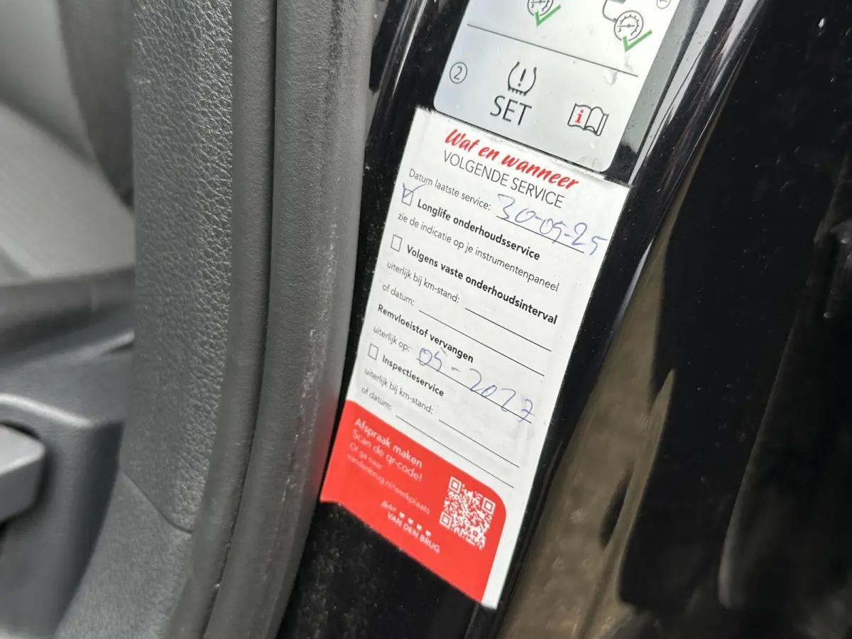 1.0 TSI Comfortline | Zeer Nette Staat | AUTOMAAT | NL AUTO | Parkeersensoren Voor en Achter | Adaptive Cruise Controle | All Season Banden | Navigatie | 2 Sleutels |
