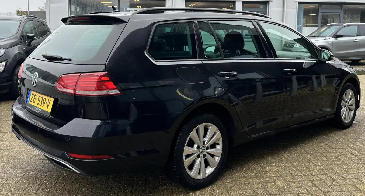 1.0 TSI Comfortline | Zeer Nette Staat | AUTOMAAT | NL AUTO | Parkeersensoren Voor en Achter | Adaptive Cruise Controle | All Season Banden | Navigatie | 2 Sleutels |