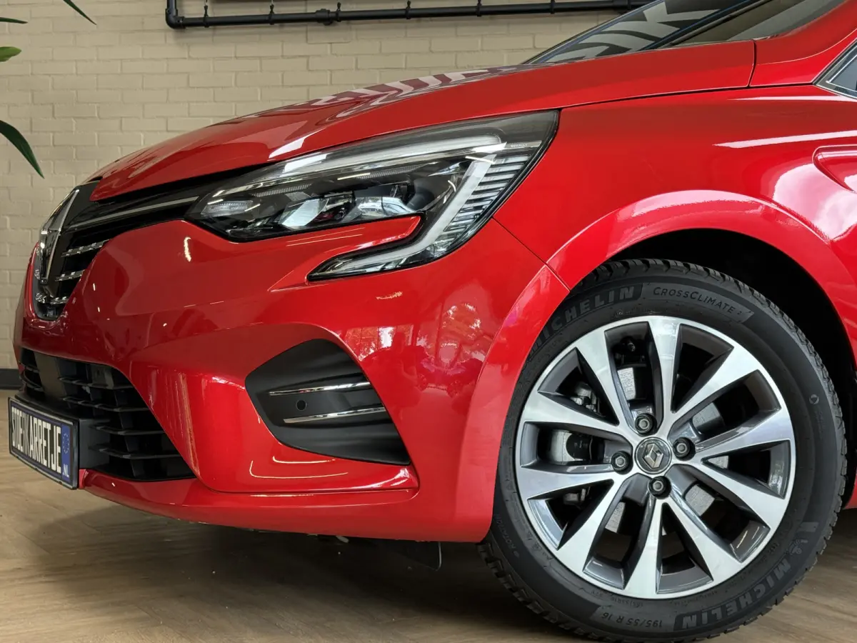 1.6 E-Tech Hybrid 140 Intens, Navi | PDC V+A | 360 camera |16 inch velgen | carplay |cruise control | Perfect onderhouden!