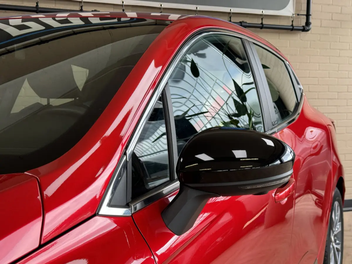 1.6 E-Tech Hybrid 140 Intens, Navi | PDC V+A | 360 camera |16 inch velgen | carplay |cruise control | Perfect onderhouden!