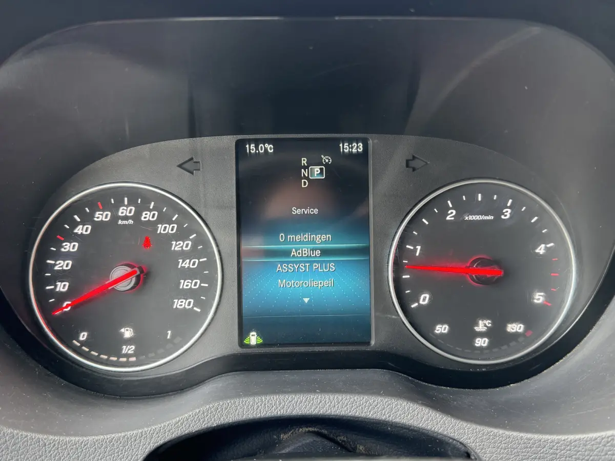 319 3.0 CDI L2H2 LED / D-schuifdeur / Navi / 6-Cilinder / Unieke inbouw / Camera / Carplay / DAB / En nog veel meer!
