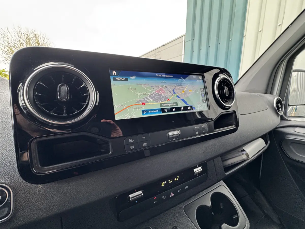 319 3.0 CDI L2H2 LED / D-schuifdeur / Navi / 6-Cilinder / Unieke inbouw / Camera / Carplay / DAB / En nog veel meer!